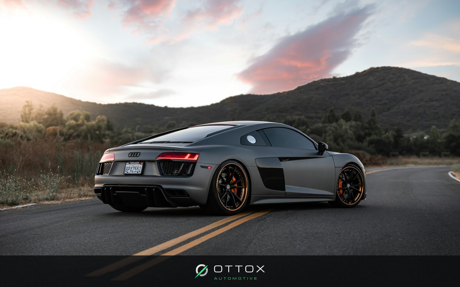 Audi R8 V10 plus